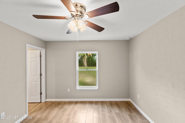 Building Photo - 442 SW Naha St