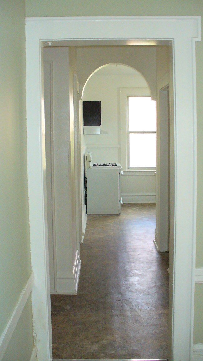 Building Photo - 5 Mapes Terrace