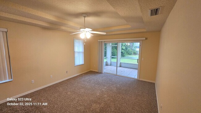 Building Photo - Spacious 4 Bedroom Home in Breakaway Trail...