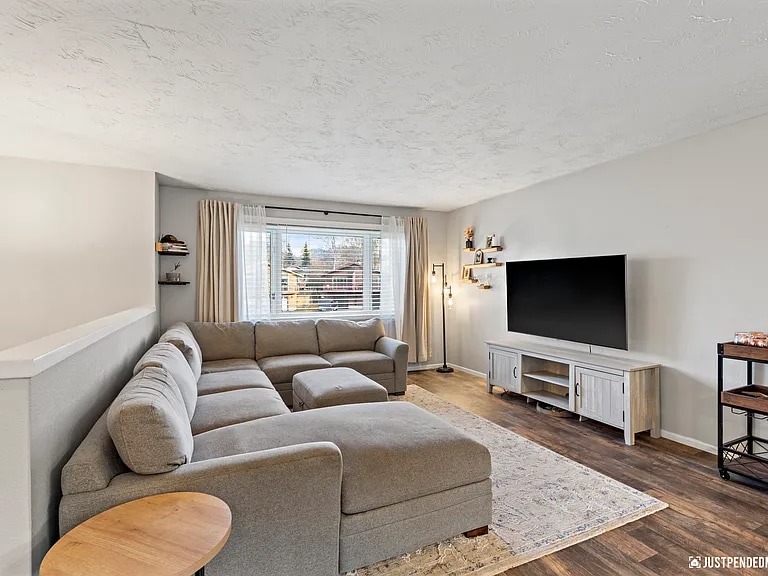 Building Photo - 8120 Medellin Cir