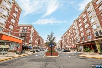 Building Photo - 3110 City