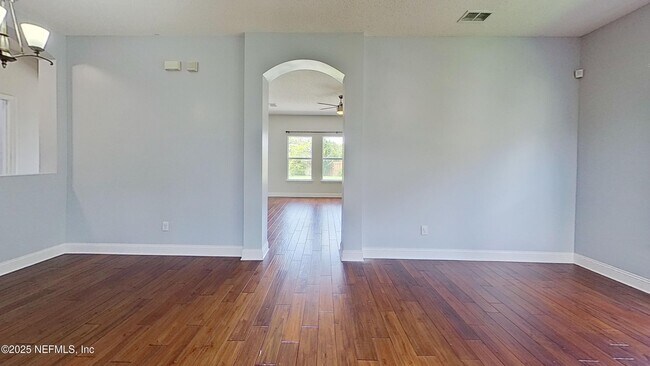Building Photo - 14482 Falling Waters Dr