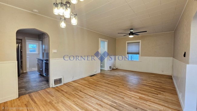 Building Photo - Charming Fully Renovated Home in Nampa!