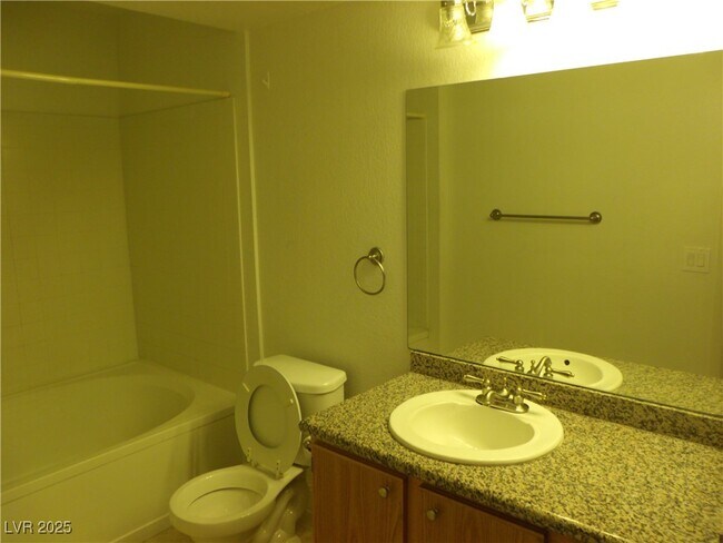 Building Photo - 5055 W Hacienda Ave