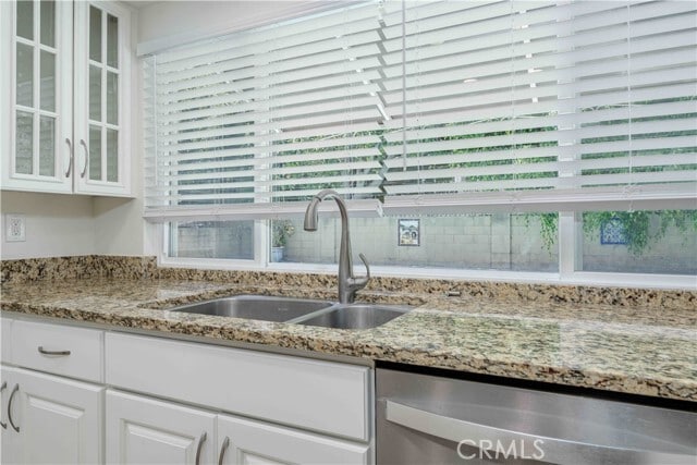 Building Photo - 5212 Chablis Cir