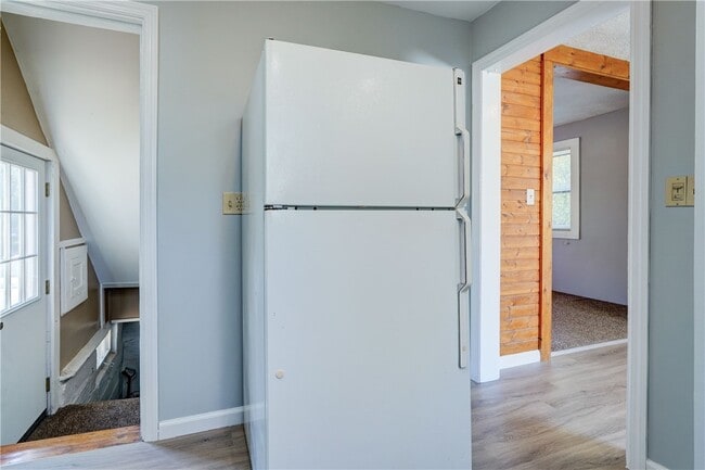 Building Photo - 304 Zuber Rd