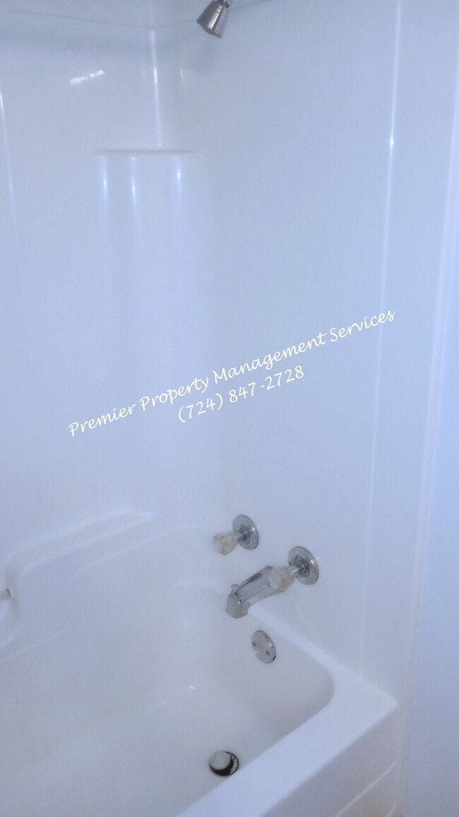 Building Photo - 1650 Brighton Rd