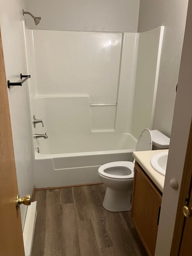 Building Photo - 1205 Bunker Hill Ct