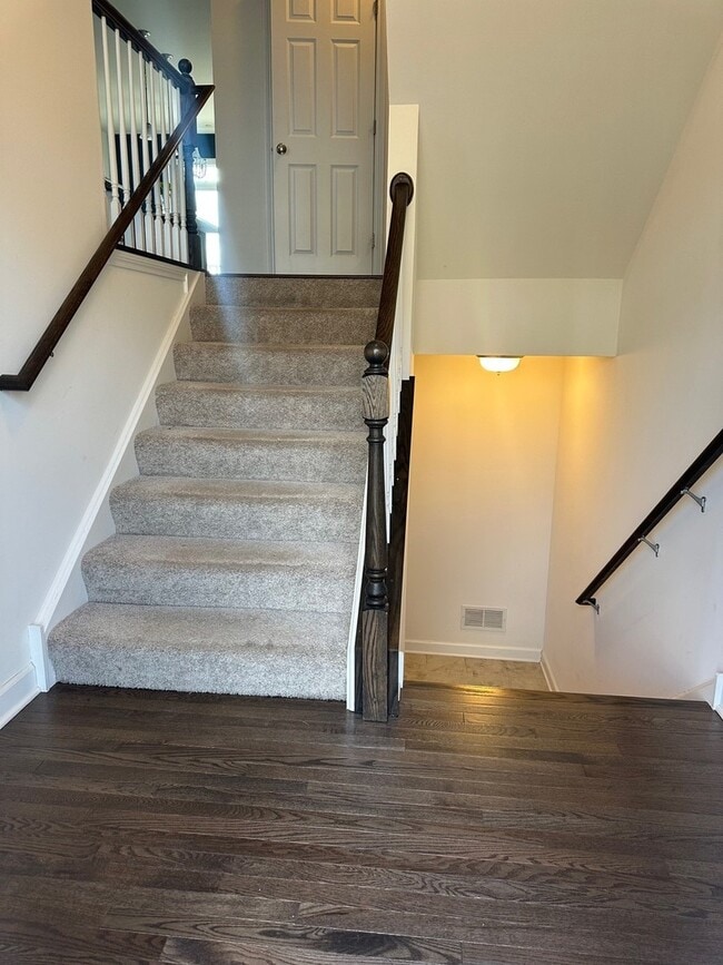 Building Photo - 1423 N Charles Ave