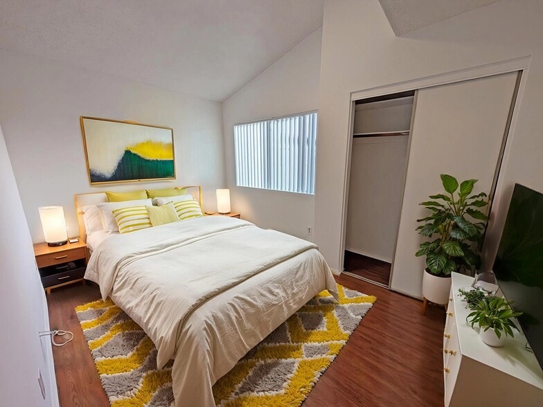 Building Photo - Piedmont