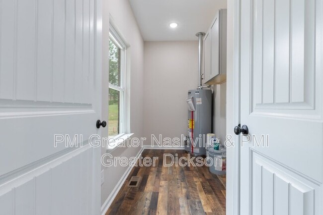 Building Photo - 218 Mike St