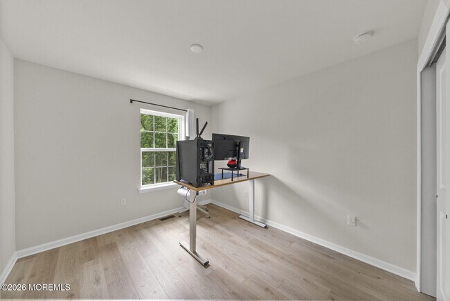 Building Photo - 1502 Arose Ln
