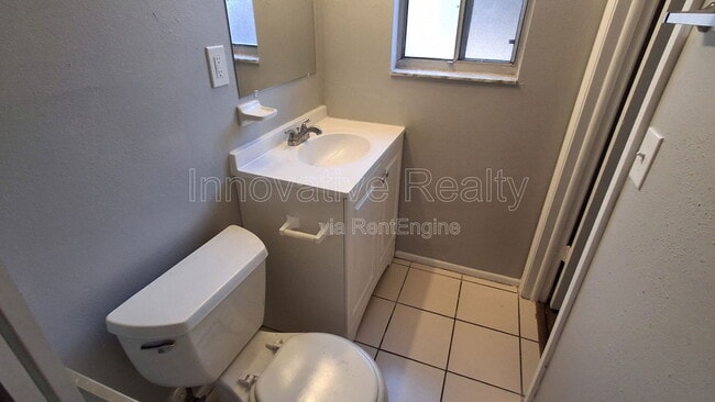 Building Photo - 4720 Lighthouse Cir