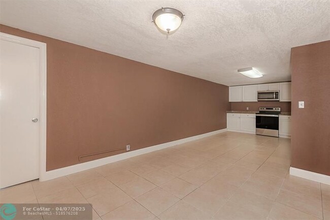 Building Photo - 21521 S Heritage Cir