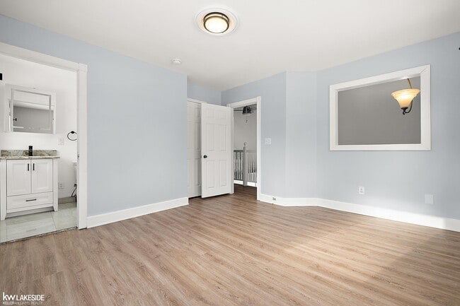 Building Photo - 7618 Sylvan St