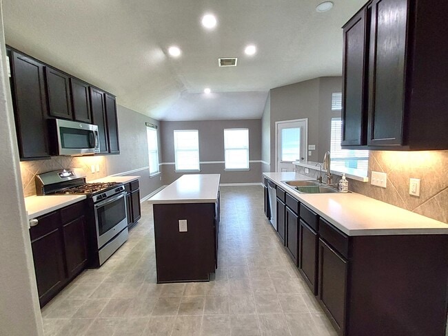 Building Photo - 23150 Quiet Heron Ct