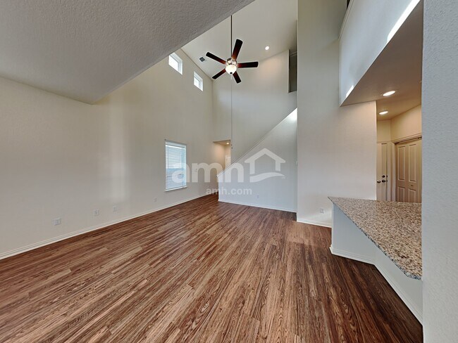 Building Photo - 340 Aspen Waters