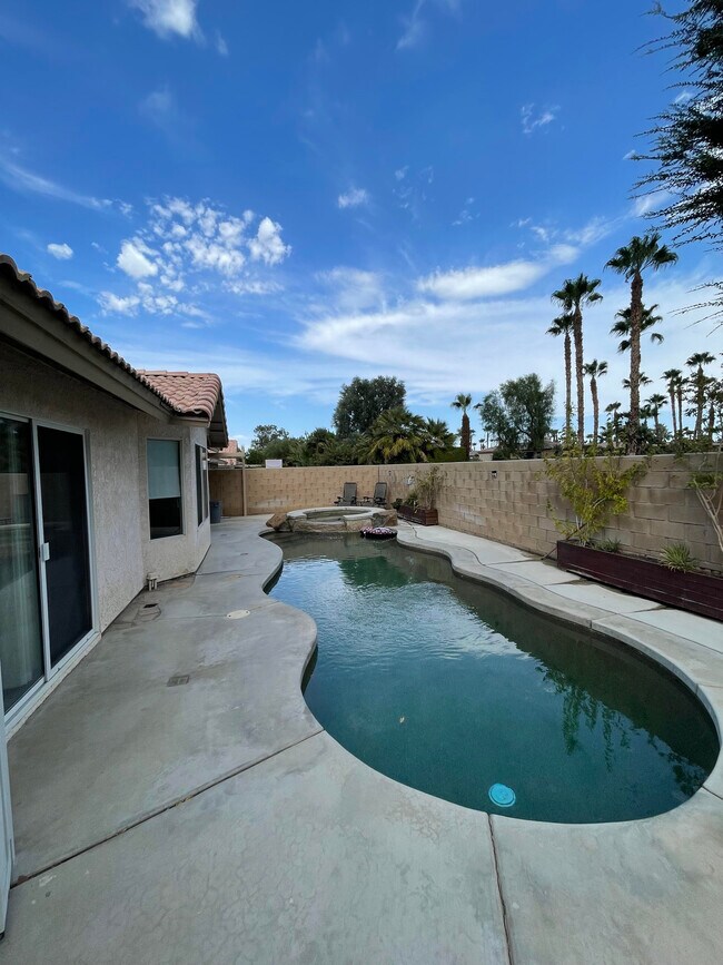 Building Photo - 81329 Avenida Coyote