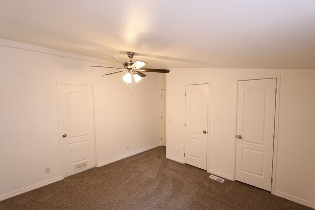 Building Photo - ** LEASE PENDING Parkside 3-Bedroom Home in Railroad Springs | Updated Interior | 2-Car Garage