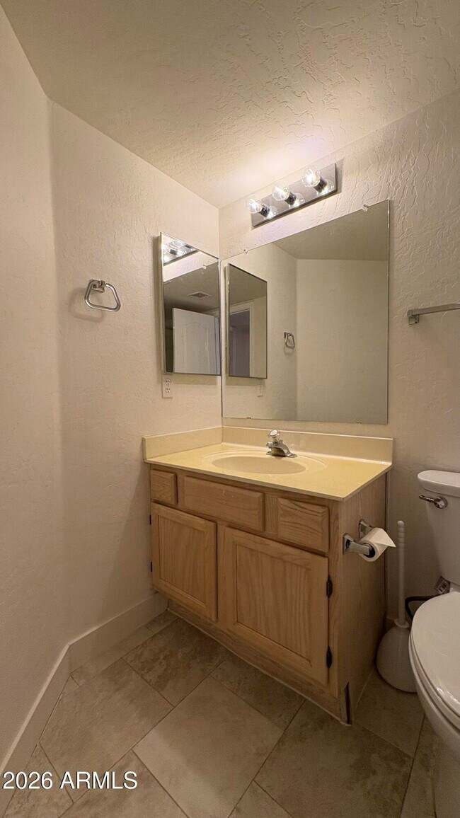 Building Photo - 19632 N 73rd Ave