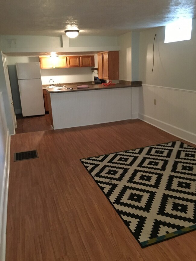 Building Photo - 1051 Glenwood Ave SE