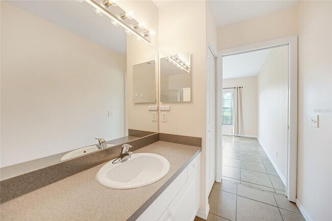Building Photo - 2061 Willow Hammock Cir