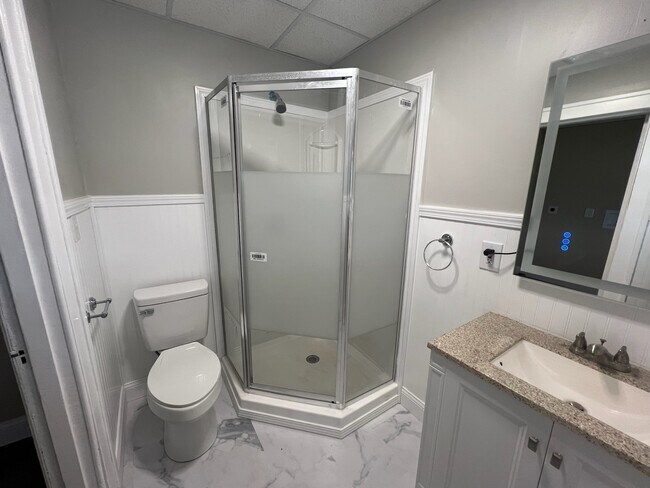 Building Photo - 1414 W Main St