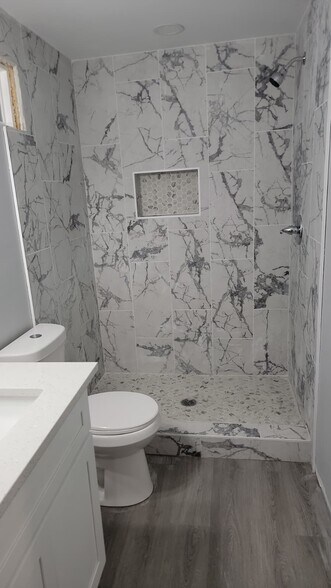 Bathroom #2 - 516 George St