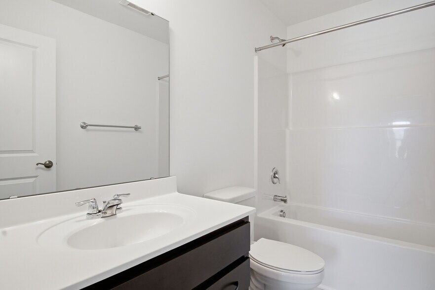 Building Photo - 4049 Emilia Way