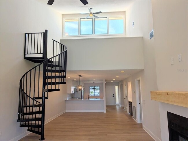Building Photo - 3850 Mariners Walk