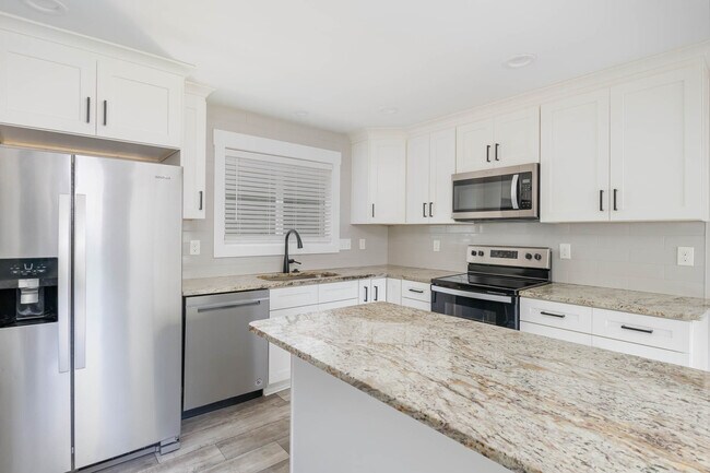 Building Photo - 312 Glenrock Dr