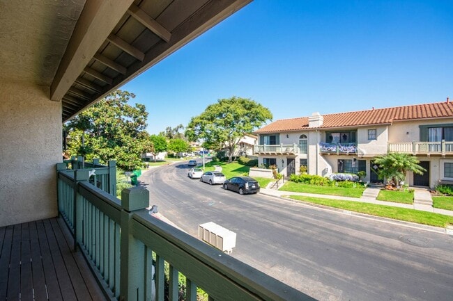 Building Photo - Wonderful 2BR Condo located in Las Playas ...