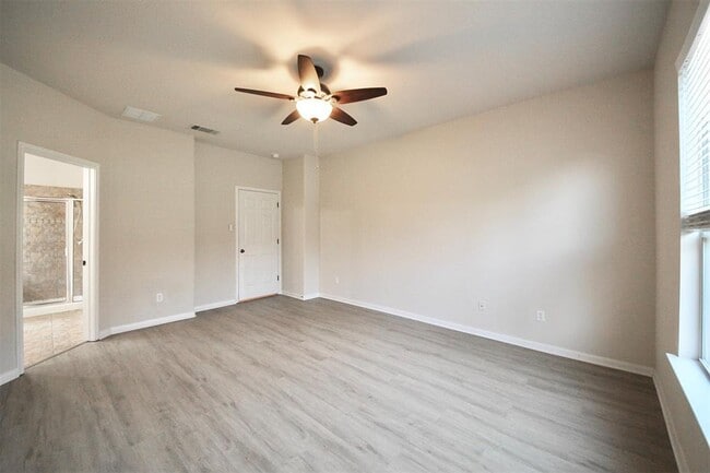 Building Photo - 11401 Barbrook Cove