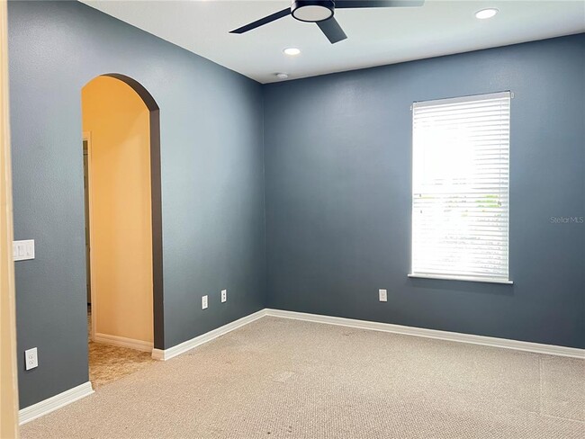 Building Photo - 5753 Hydrangea Cir