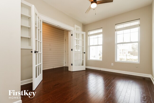 Building Photo - 358 Fox Ridge Ln