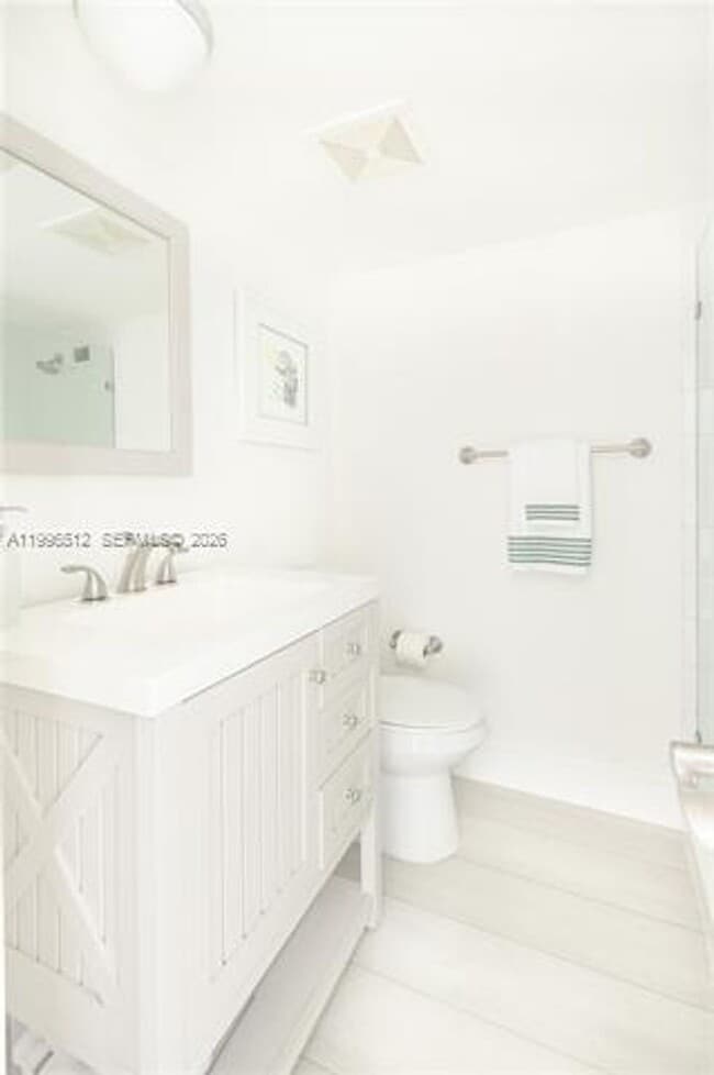 Building Photo - 5161 Collins Ave