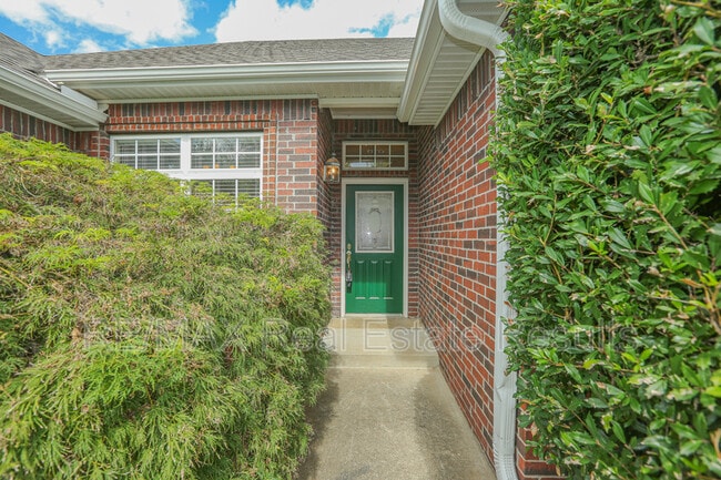 Building Photo - 6454 Norman Ave