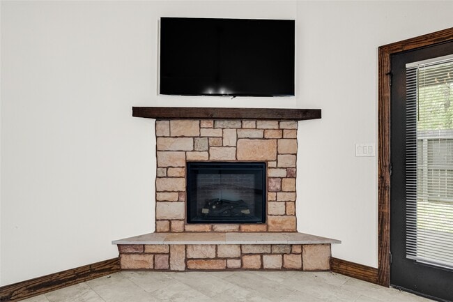 Building Photo - 29529 Turnbury Village Dr