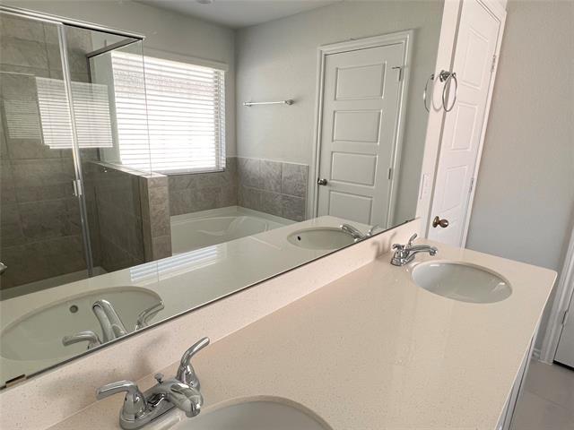 Building Photo - 5744 Brookville Dr