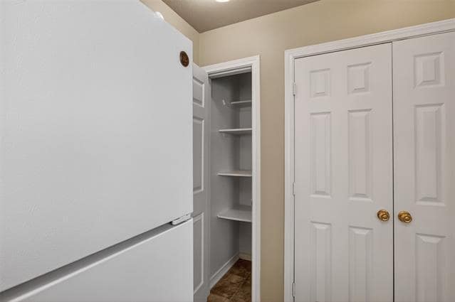 Building Photo - 2507 Beverly