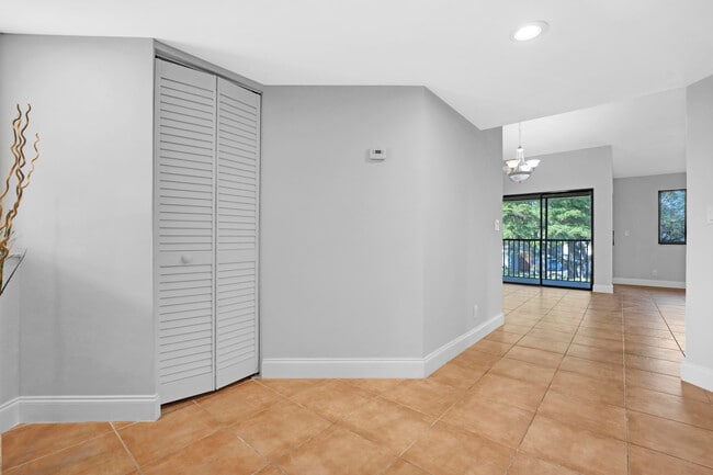 Building Photo - 1732 NW 81st Way