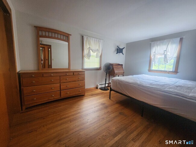 Building Photo - 3 Standish Dr