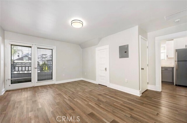 Building Photo - 456 Linden Ave