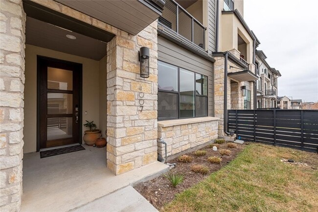 Building Photo - 4007 Manifest Ln