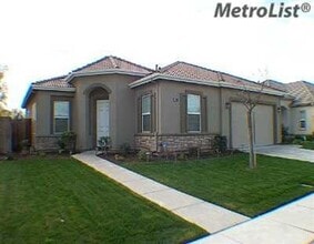 Building Photo - 2200 Gibralter Dr