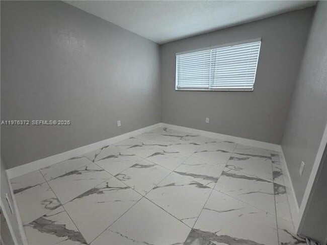 Building Photo - 508 E 23rd St