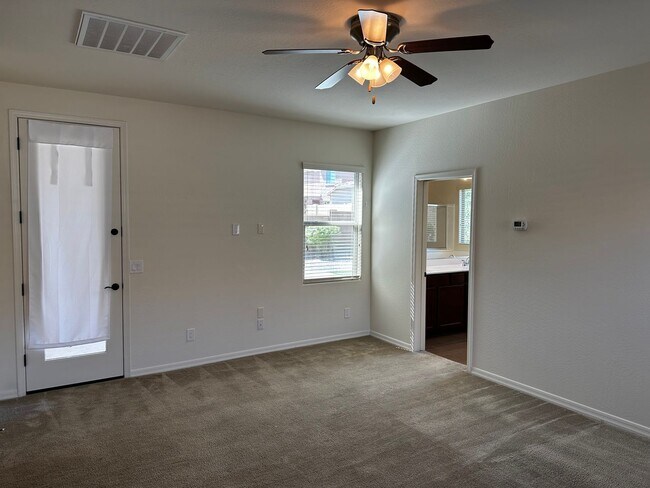 Building Photo - 4 BD + DEN IN CORTESSA IN WADDELL