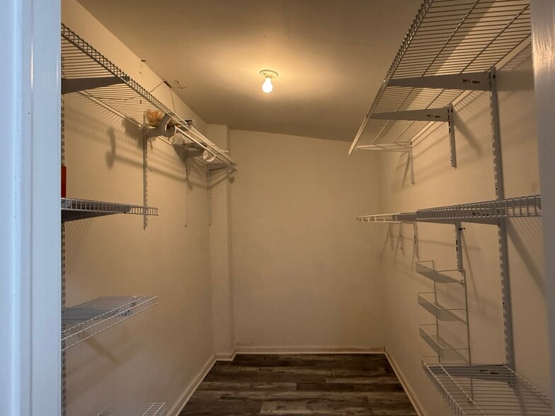 Building Photo - 131 Taylors Mills Rd