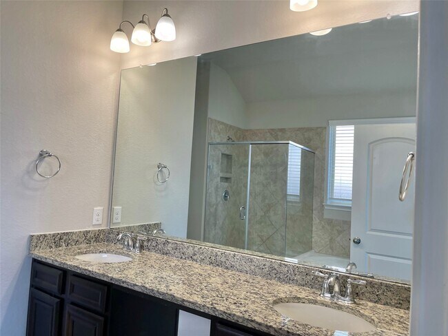 Building Photo - 4619 Grigio Pines Dr