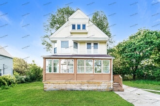 Building Photo - 2253 E 74th St